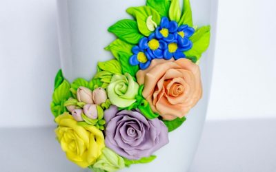 Кружка с цветами из полимерной глины