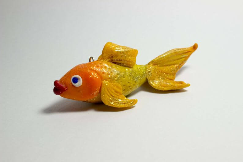Золотая рыбка из полимерной глины