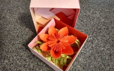 Коробочка с сюрпризом в технике оригами